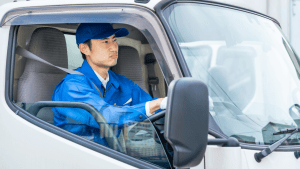 Commercial driver in vehicle wondering what is a serious traffic violation in CDL law